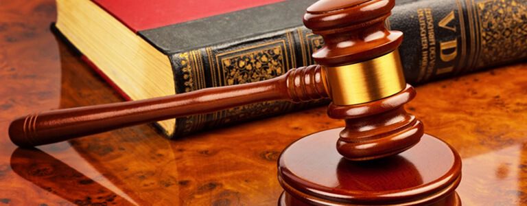 Услуги адвоката – когда они необходимы?