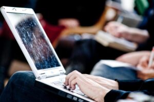 Pośrednictwo przy zakupie–sprzedaży przedsiębiorstwa na Litwie